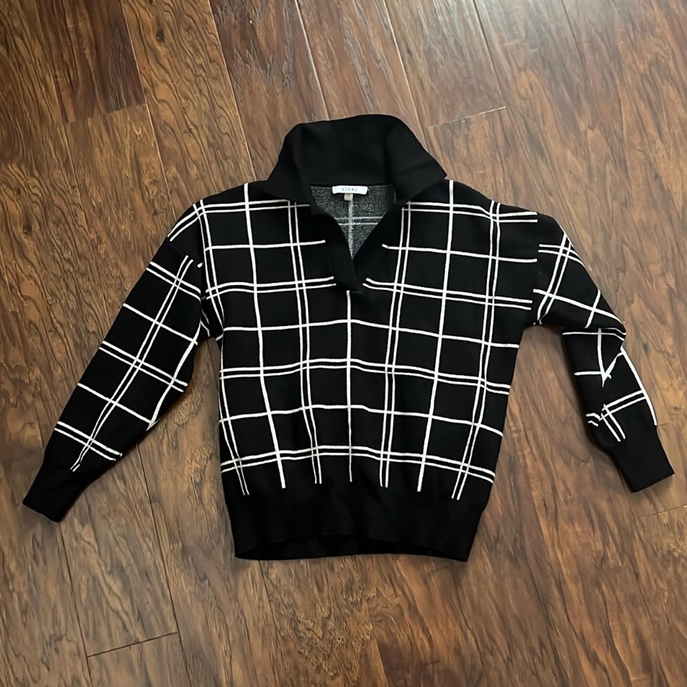 Women’s striped collared Sweater